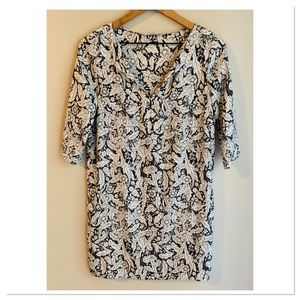 Mango Floral Shift Dress V Neck Floral Pattern Black Off White Size 2